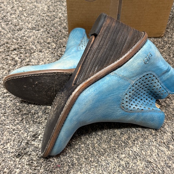Bed Stu Distressed Blue Ankle Booties - Picture 4 of 4